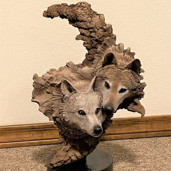 Retired Rick Cain Limited Edition ‘Dual Wolf’ Nature Sculpture #107/2000 - Picture 1 of 16